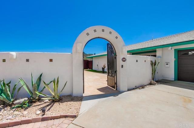 12919 Evalyn Place, Poway CA: https://media.crmls.org/mediaz/acdabca9-c3a4-4926-8fa1-3f9289a41d03.jpg
