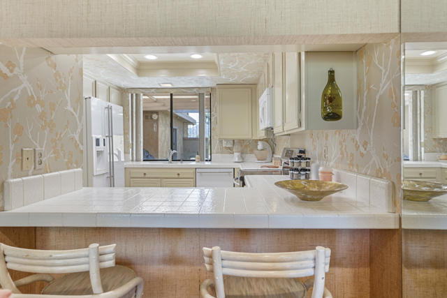 51 Sunrise Drive, Rancho Mirage CA: https://media.crmls.org/mediaz/acdac9f3-de19-4d05-a53b-9b81df9e7b75.jpg