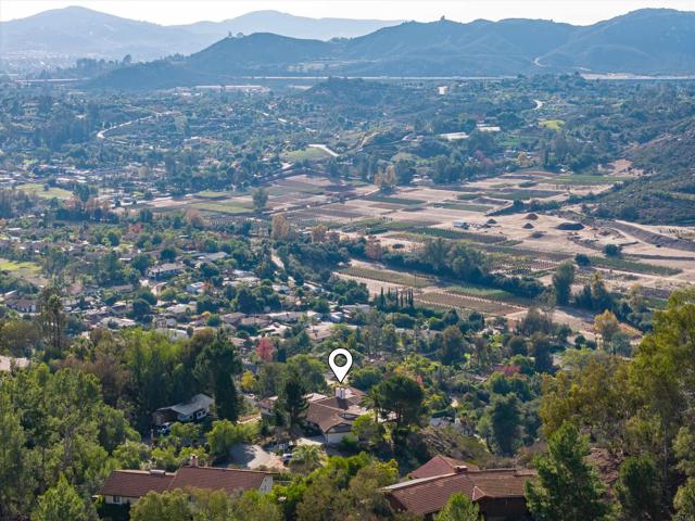 Detail Gallery Image 3 of 54 For 26332 Sky Dr, Escondido,  CA 92026 - 3 Beds | 2/1 Baths