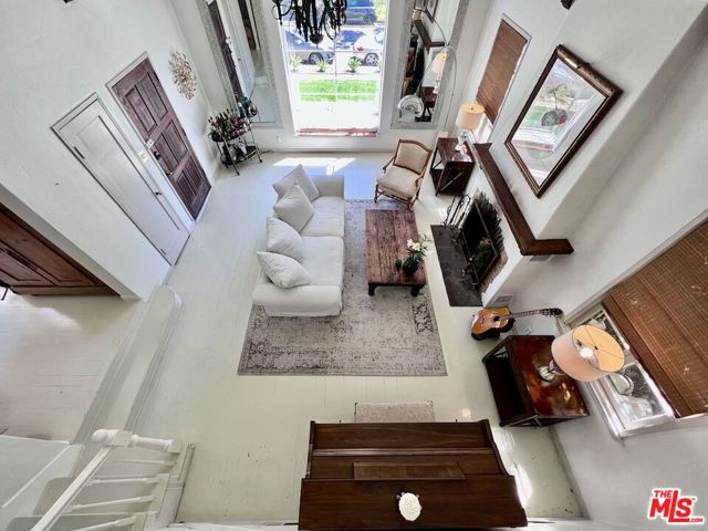 219 Winchester Avenue, Glendale CA: https://media.crmls.org/mediaz/acdb7933-dcb3-4893-aeb6-f04d645412f4.jpg