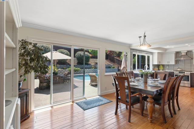 1163 Lomitas Ave, Livermore CA: https://media.crmls.org/mediaz/acdbf79b-8151-4f5b-a0e4-705f8fb84bd3.jpg