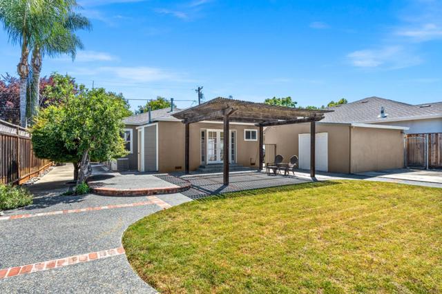 2143 Bello Avenue, San Jose CA: https://media.crmls.org/mediaz/acdc08e2-8bd1-4cf7-a9ed-c56be7c8cb04.jpg