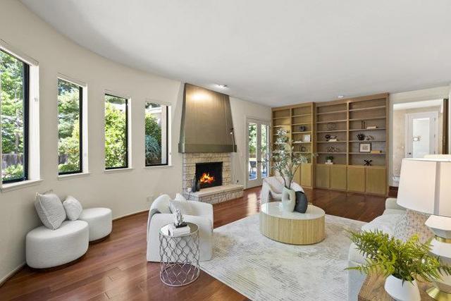 84 Selby, Atherton CA: https://media.crmls.org/mediaz/acded95f-712d-4cee-81de-d8ffa96e3dbc.jpg