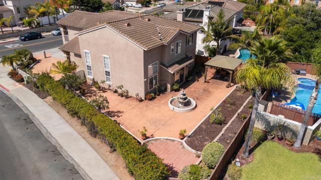 Detail Gallery Image 4 of 14 For 1279 via Escalante, Chula Vista,  CA 91910 - 5 Beds | 4 Baths