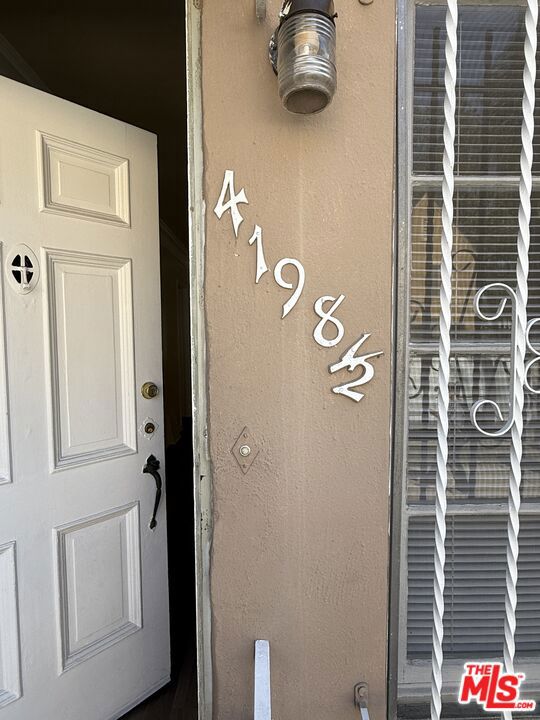 4196 5th Avenue, Los Angeles CA: https://media.crmls.org/mediaz/ace0446e-41ac-4395-8fd8-9c5d01e220d9.jpg