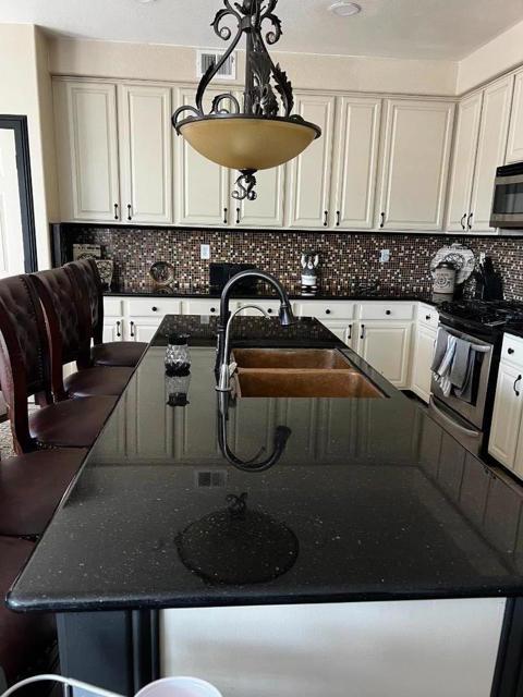 13 Kearsti Court, Oakley CA: https://media.crmls.org/mediaz/ace04fb5-d678-4859-a1ee-1292e3020c04.jpg