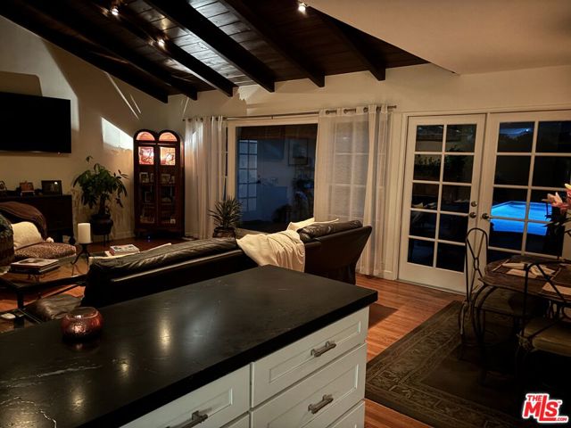 22491 Domingo Road, Woodland Hills CA: https://media.crmls.org/mediaz/ace0de6f-23cb-4250-a0e7-f18a95dcbf89.jpg