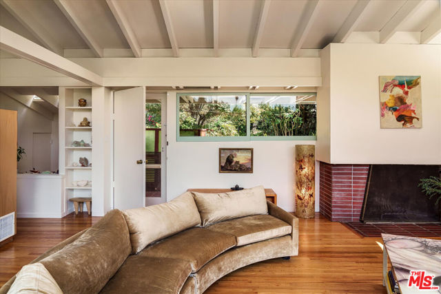 2764 Outpost Drive, Los Angeles CA: https://media.crmls.org/mediaz/ace2484c-0f5a-4c78-b7e0-32f3e4ddc063.jpg