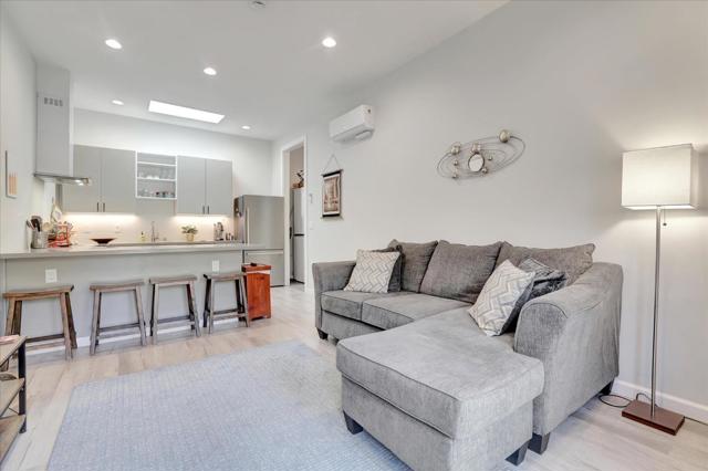 355 S 17th Street, San Jose CA: https://media.crmls.org/mediaz/ace25139-b57c-4092-8f53-d0184ae3aeed.jpg