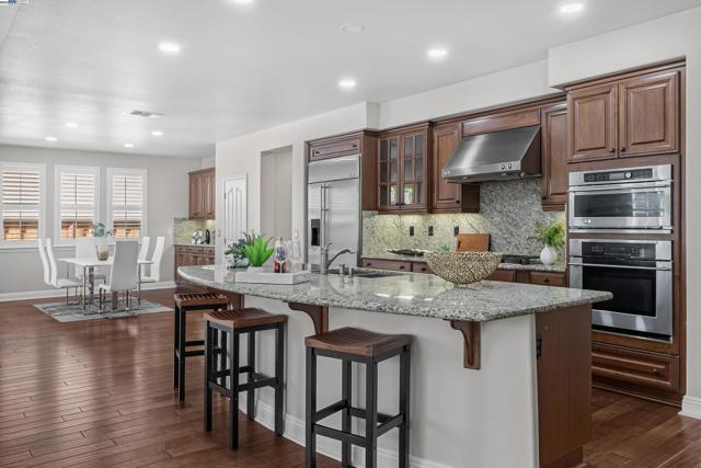 Image 16 of 60 For 7818 Kennard Ln