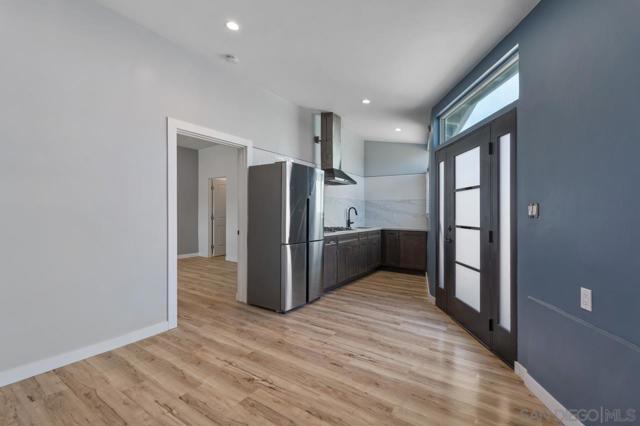 1195 Georgia A-C, Imperial Beach CA: https://media.crmls.org/mediaz/ace2e852-76d6-4f7c-a456-3eba002864ea.jpg