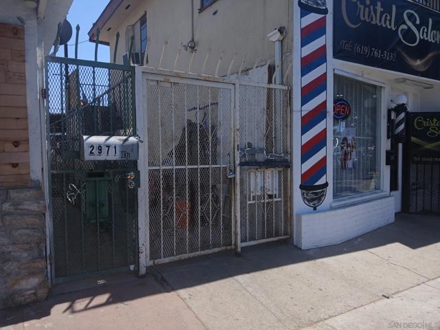 2971 2971 1/2 Imperial Ave, San Diego CA: https://media.crmls.org/mediaz/ace3a39c-2e33-42f0-bf76-6054ae1cebb4.jpg