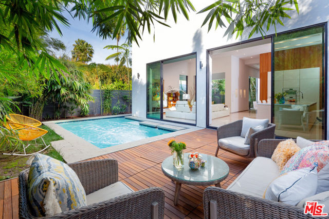619 N Harper Avenue, Los Angeles CA: https://media.crmls.org/mediaz/ace4e991-0e5d-4f37-8dbc-02a84fcb9b6a.jpg