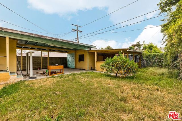 1844 Leighton Avenue, Los Angeles CA: https://media.crmls.org/mediaz/ace56557-b5b4-4082-b0c0-5c4ff0d05699.jpg