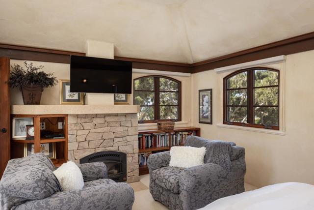 3093 Hacienda Drive, Pebble Beach CA: https://media.crmls.org/mediaz/ace758eb-96a0-4190-a597-d7d2f579772e.jpg
