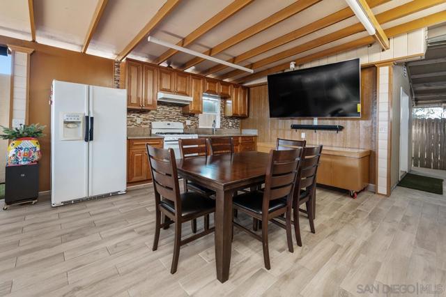 Image 21 of 27 For 10343 Greenford Dr