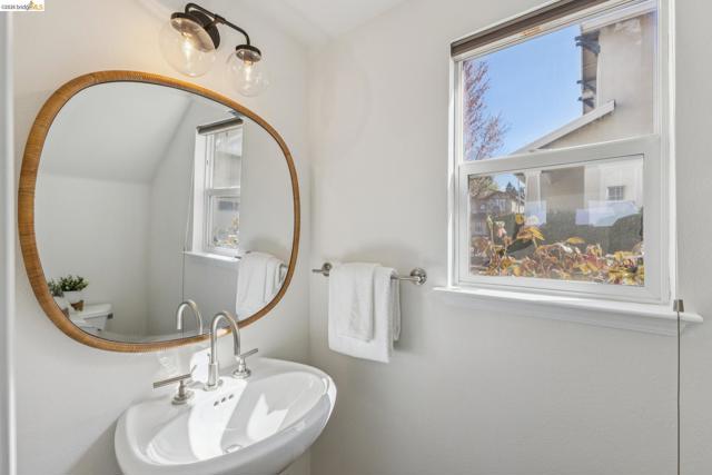 Image 20 of 49 For 548 Gabriel Ct