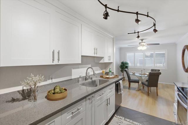 Detail Gallery Image 9 of 26 For 333 Orange Ave #13,  Coronado,  CA 92118 - 2 Beds | 2 Baths