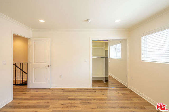 1529 S BEVERLY Drive, Los Angeles CA: https://media.crmls.org/mediaz/ace92365-c5bc-4b2c-8383-42c6d23d763d.jpg