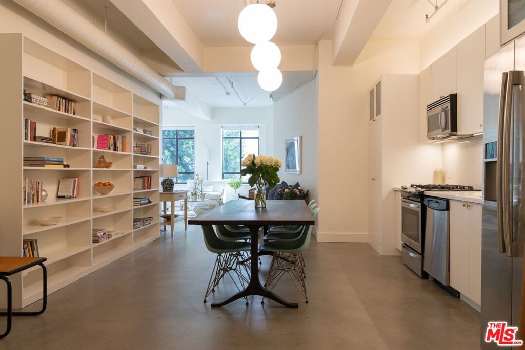 849 S Broadway Unit 202