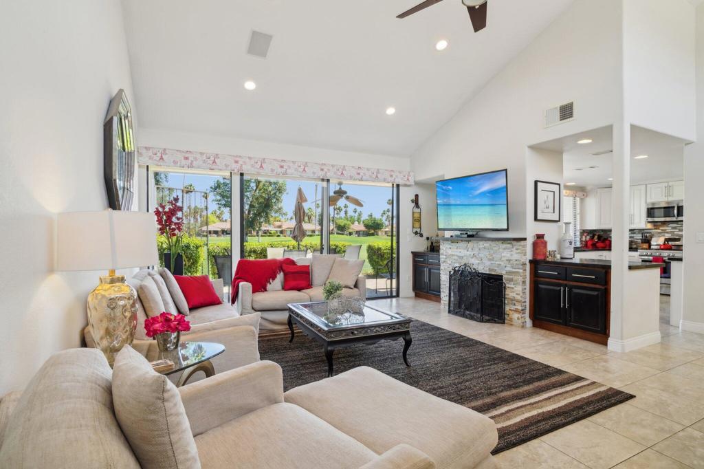 436 S Sierra Madre
