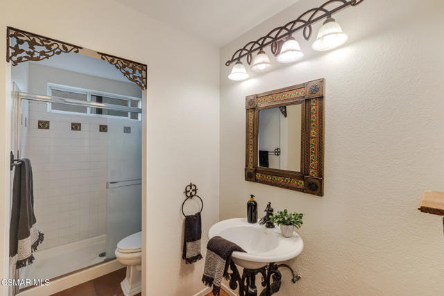 12208 Cherry Grove Street, Moorpark CA: https://media.crmls.org/mediaz/acea2ec8-1e0b-4aa3-800e-7fc9a2f4535b.jpg