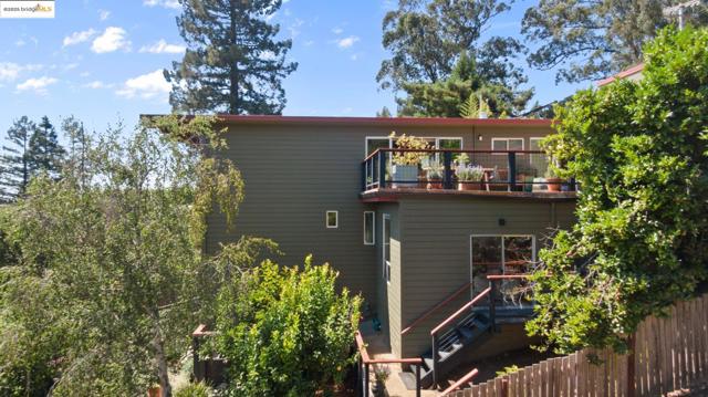 1148 Cragmont Ave, Berkeley CA: https://media.crmls.org/mediaz/aceba616-b5d2-46f3-9c6c-e647d3ad35da.jpg