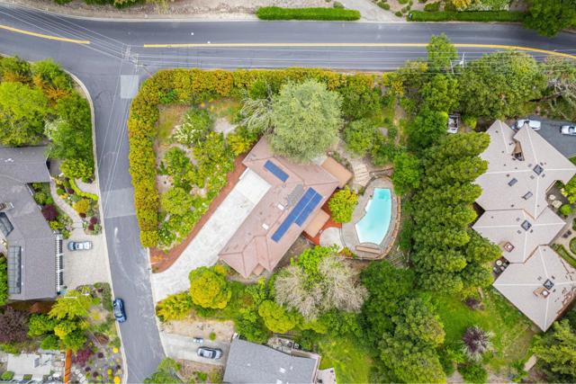 3 Harran Circle, Orinda CA: https://media.crmls.org/mediaz/acebd3bd-f30a-405f-bea3-49927308aff4.jpg