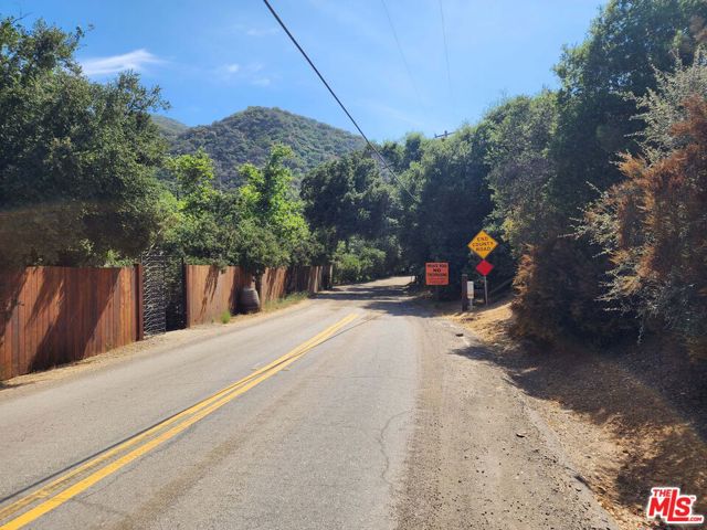 118 W Carlisle Road, Westlake Village CA: https://media.crmls.org/mediaz/aced8ae1-a23b-4c52-b1c3-c695ec68d1f8.jpg