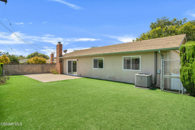 624 Montgomery Avenue, Ventura CA: https://media.crmls.org/mediaz/acee68b5-4347-404b-b58b-f2bce9e87275.jpg