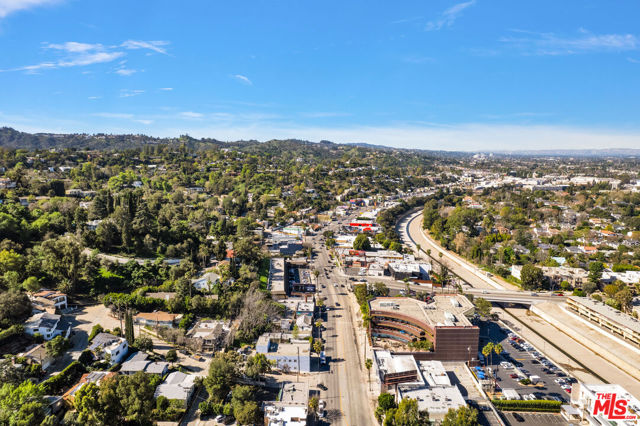 11352 VENTURA Boulevard photo 5