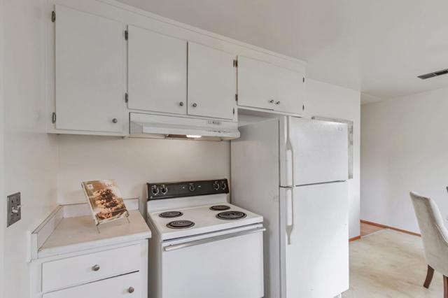 832 Mary Court, Campbell CA: https://media.crmls.org/mediaz/acf11c9e-de96-4639-82f5-d1c071d251cc.jpg