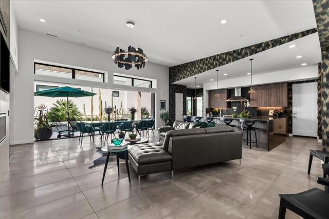 143 Obsidian Loop N, Palm Springs, CA 92264