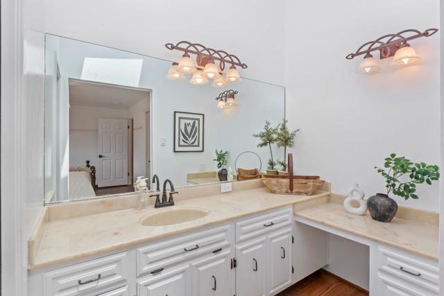 480 Alta Vista Drive, South San Francisco CA: https://media.crmls.org/mediaz/acf299fe-7967-41f9-88de-b055f6c625cd.jpg