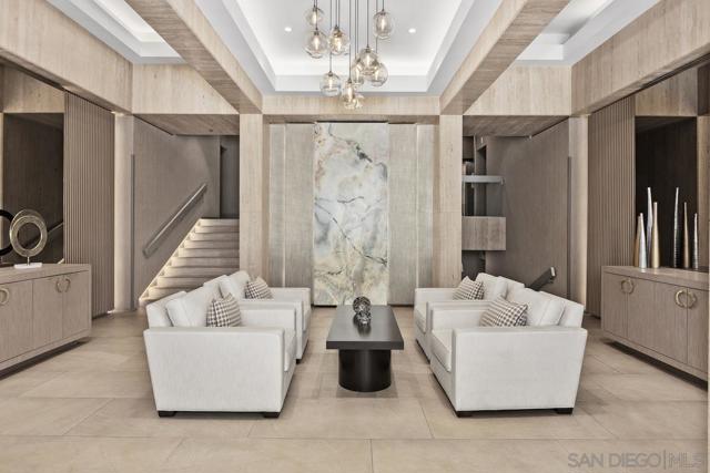 1810 Avenida Del Mundo, Coronado CA: https://media.crmls.org/mediaz/acf2f6bc-a7a9-4e76-8f6a-56a86595e004.jpg