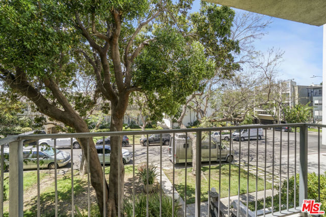 8231 De Longpre Avenue, West Hollywood CA: https://media.crmls.org/mediaz/acf30183-c374-409c-9815-ac58528b30e9.jpg