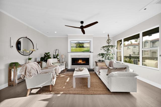 812 N Cleveland Street, Oceanside CA: https://media.crmls.org/mediaz/acf36c6b-c254-4096-aa39-1f266b050b50.jpg
