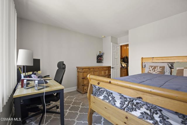 26341 W Bravo Lane, Calabasas CA: https://media.crmls.org/mediaz/acf417da-bf55-4cf9-81ca-ea33b099826c.jpg