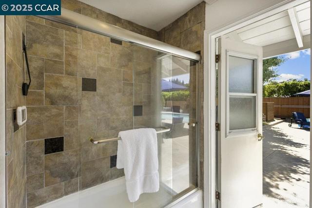 2302 Royal Oaks Dr, Alamo CA: https://media.crmls.org/mediaz/acf43b08-790d-4030-81e8-4c6cf19ce36f.jpg