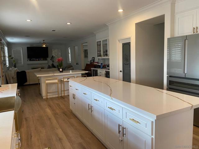 43041 Noble Court, Temecula CA: https://media.crmls.org/mediaz/acf43b3f-0ae6-4f6b-935c-1e97f0961b90.jpg