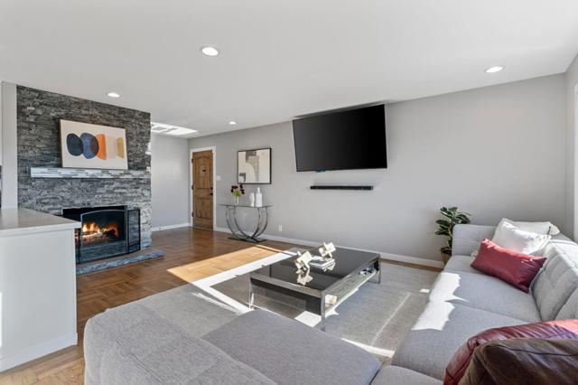 257 San Fernando Way, Daly City CA: https://media.crmls.org/mediaz/acf48ebf-d350-44a4-8ceb-a0d7188d9d70.jpg