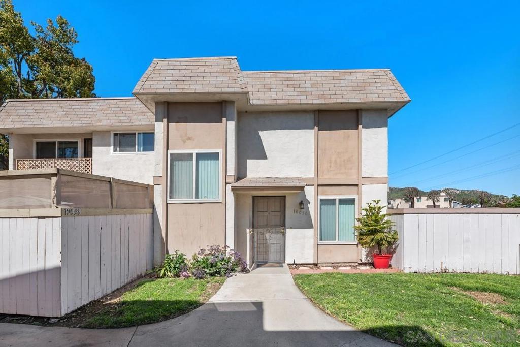 10030 Santana Ranch Ln, Santee, CA 92071