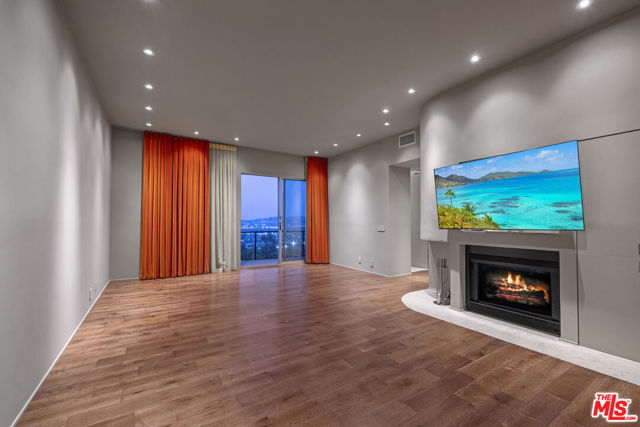 3625 Lowry Road, Los Angeles CA: https://media.crmls.org/mediaz/acf8876b-e7f8-4243-b889-d14e0b542830.jpg