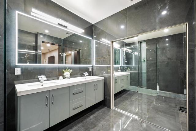 2372 Donner Pass Avenue, Sacramento CA: https://media.crmls.org/mediaz/acf8fd2e-36f1-4041-a0b7-62b915321f6c.jpg