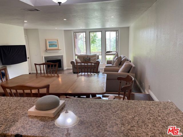 23502 Coso, Mission Viejo CA: https://media.crmls.org/mediaz/acfa2c60-e0ed-4cfe-a0fd-7d853a2de70f.jpg