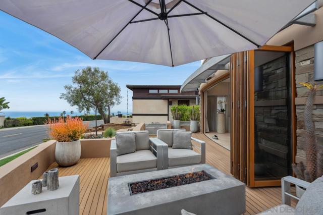 773 E Solana Circle, Solana Beach CA: https://media.crmls.org/mediaz/acfa9c34-7d70-4882-b21d-68276c55ca3b.jpg