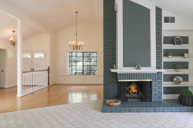 2971 Shadow Brook Lane, Westlake Village CA: https://media.crmls.org/mediaz/acfa9efd-6e9f-4a52-b298-e3eb283c3306.jpg