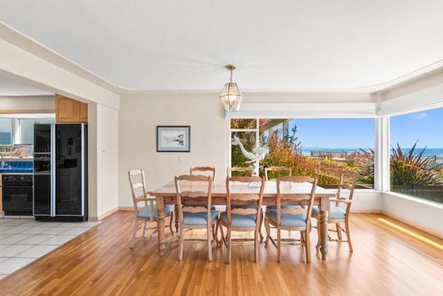 102 32nd Avenue, Santa Cruz CA: https://media.crmls.org/mediaz/acfacda7-a772-4236-be7e-99ee885fa228.jpg
