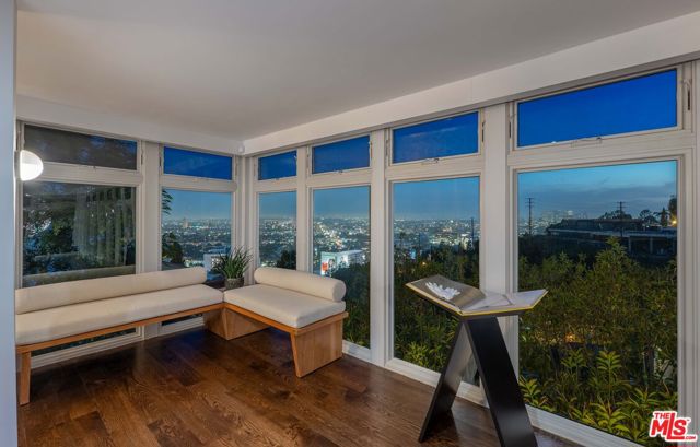 8450 Carlton Way, Los Angeles CA: https://media.crmls.org/mediaz/acfae407-ac2f-450b-8a7d-76f4bcf3f67e.jpg