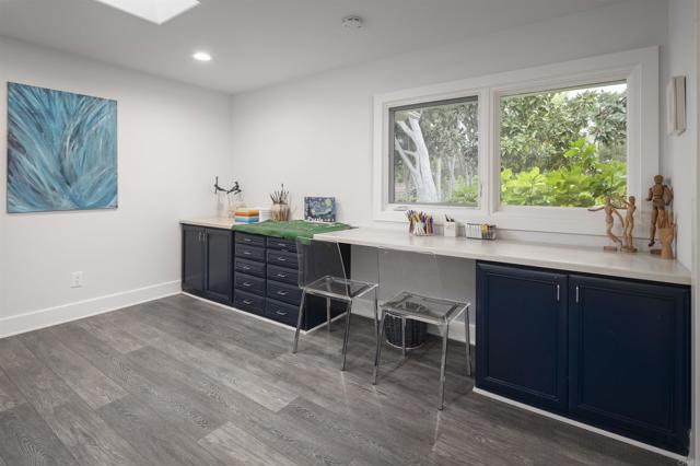 5041 El Secreto, Rancho Santa Fe CA: https://media.crmls.org/mediaz/acfaed69-56d4-47e0-96ed-e86d06a66c3e.jpg